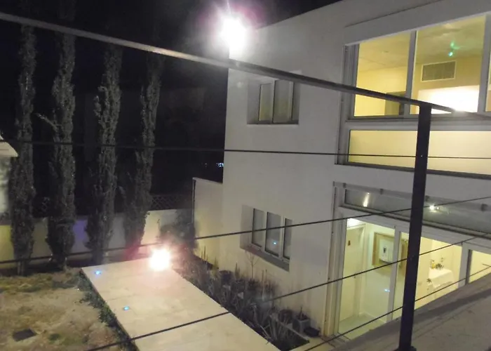 Resart Traditional Oda ve Kahvaltı 2*