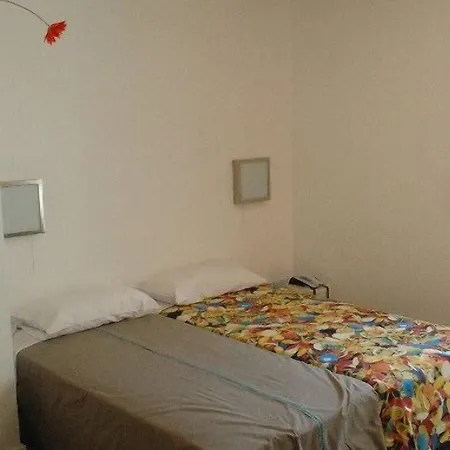 Bed & Breakfast Resart Traditional 2*